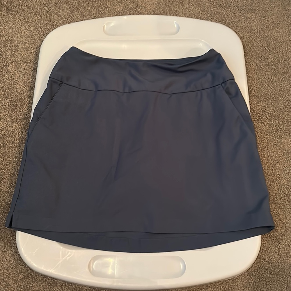 Women’s Adidas Performance Skort, Size XS